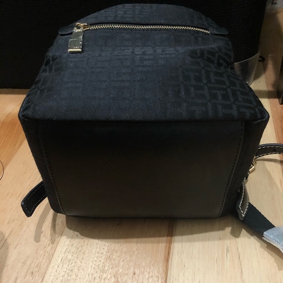 Tommy Hilfiger backpack 🎒 - Picture 13 of 13